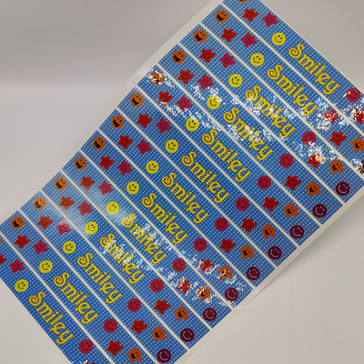 As etiquetas autoadesivas deslocadas da etiqueta personalizaram o papel lustroso da etiqueta do vinil de CMYK