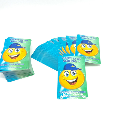 Etiquetas impermeáveis cortadas feitas sob encomenda ovais do vinil dos desenhos animados BOPP CMYK das etiquetas de Pantone